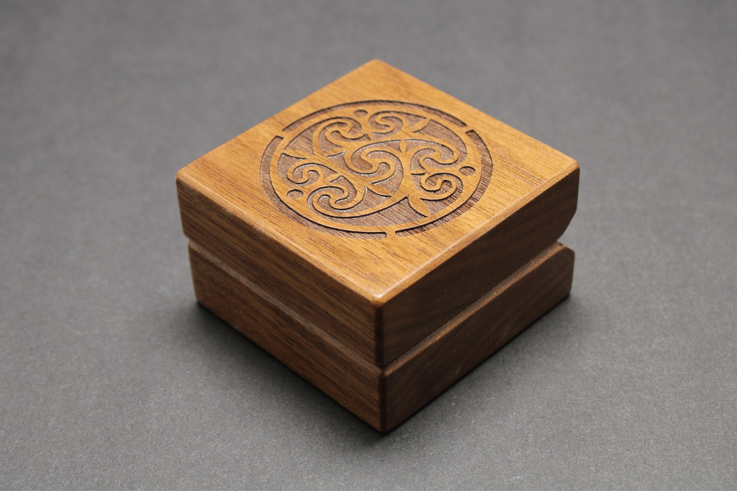 Walnut deals ring box