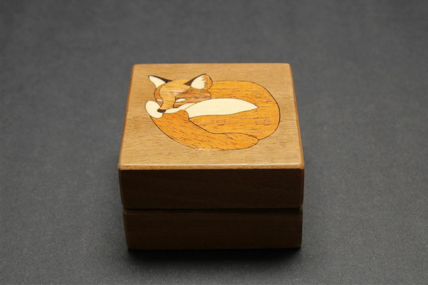 Mahogany Ring Box - "Sleeping Fox"  RB-23  .  Made in the U.S.