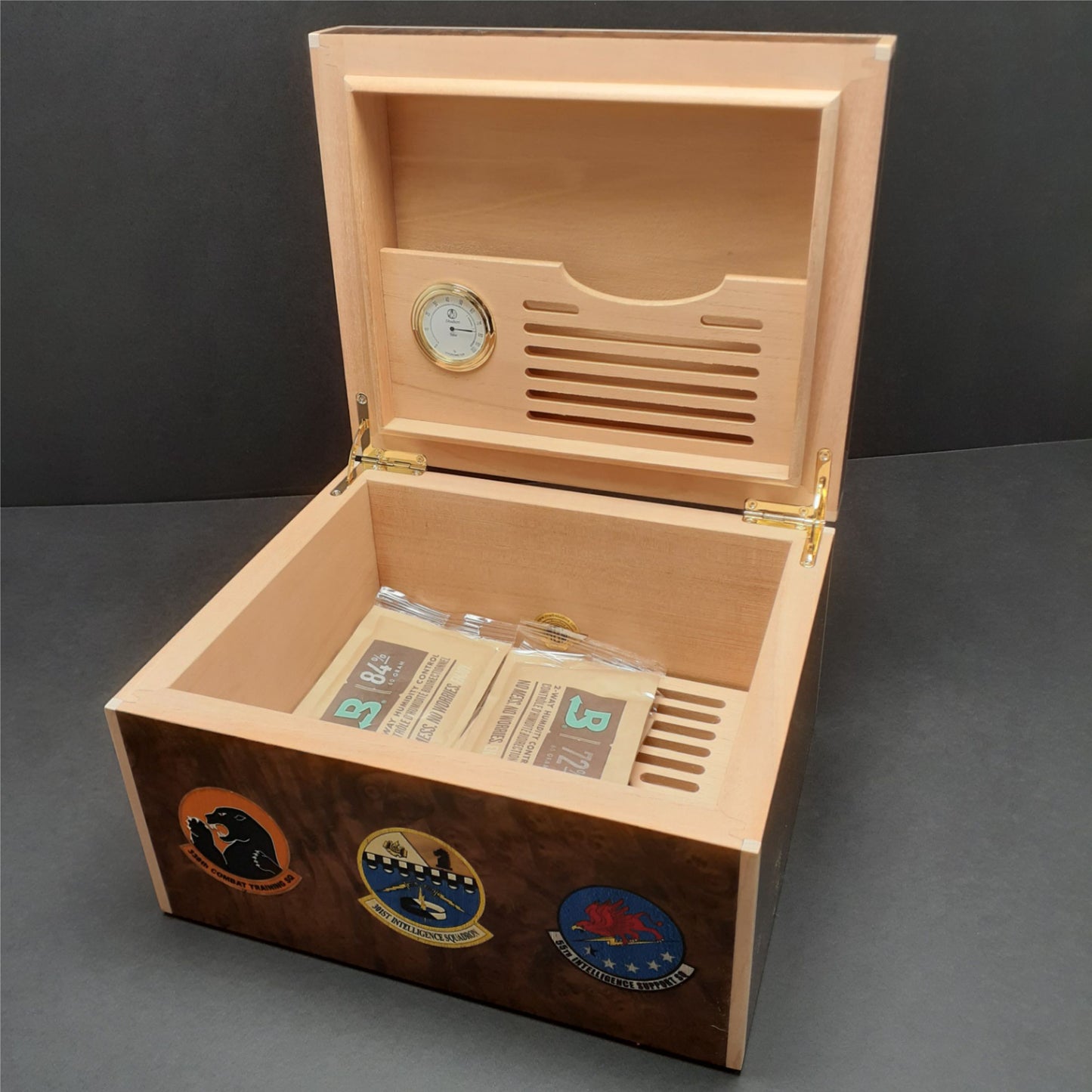 75-Count  Custom Handcrafted Humidor. Made in the U.S.